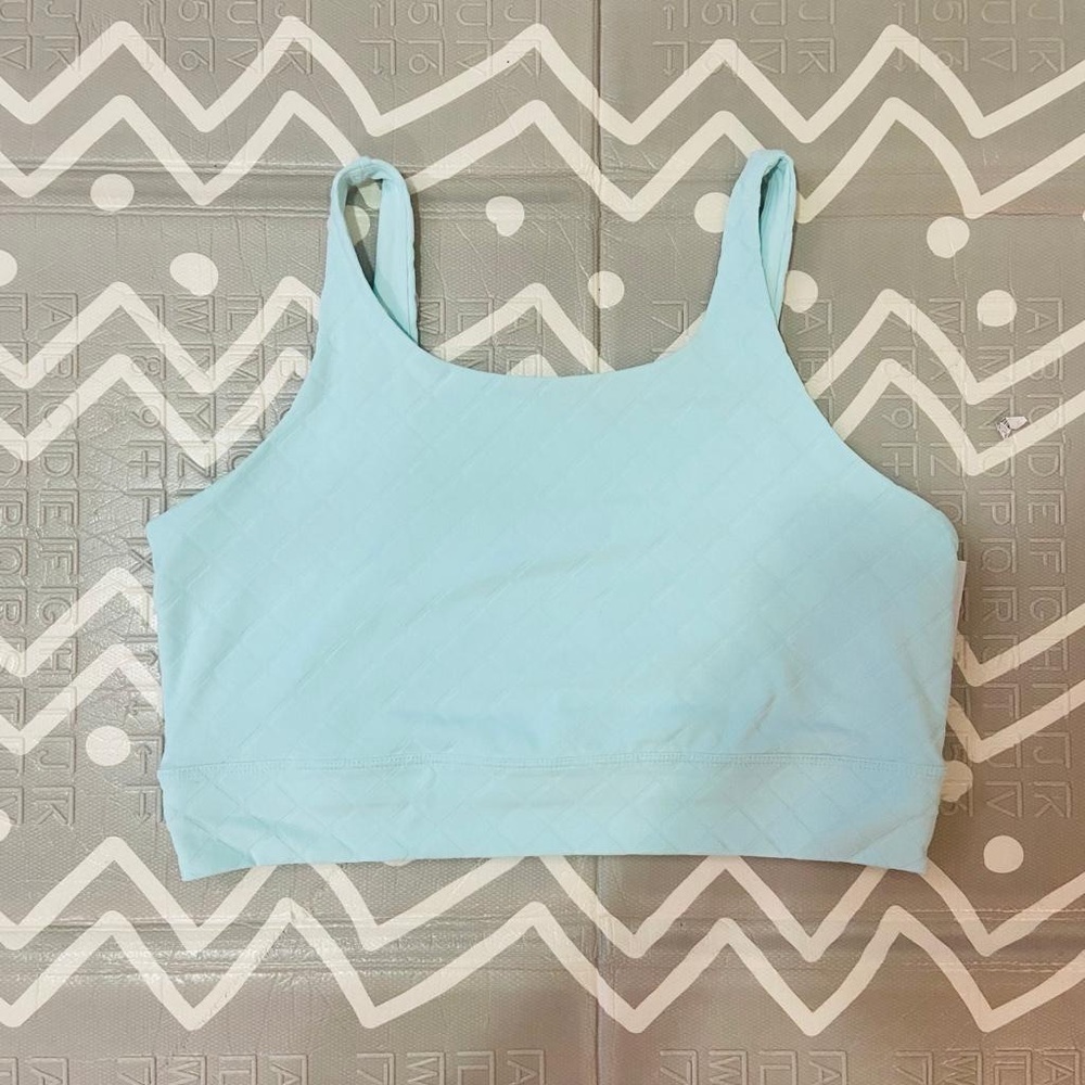 Nike training running yoga shirt graphic logo